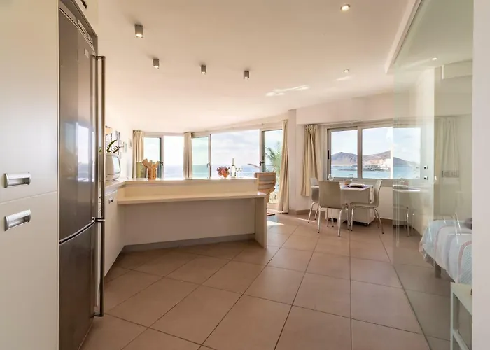 Living Canteras Homes - Beachfront Playa Grande 大加那利岛拉斯帕尔马斯